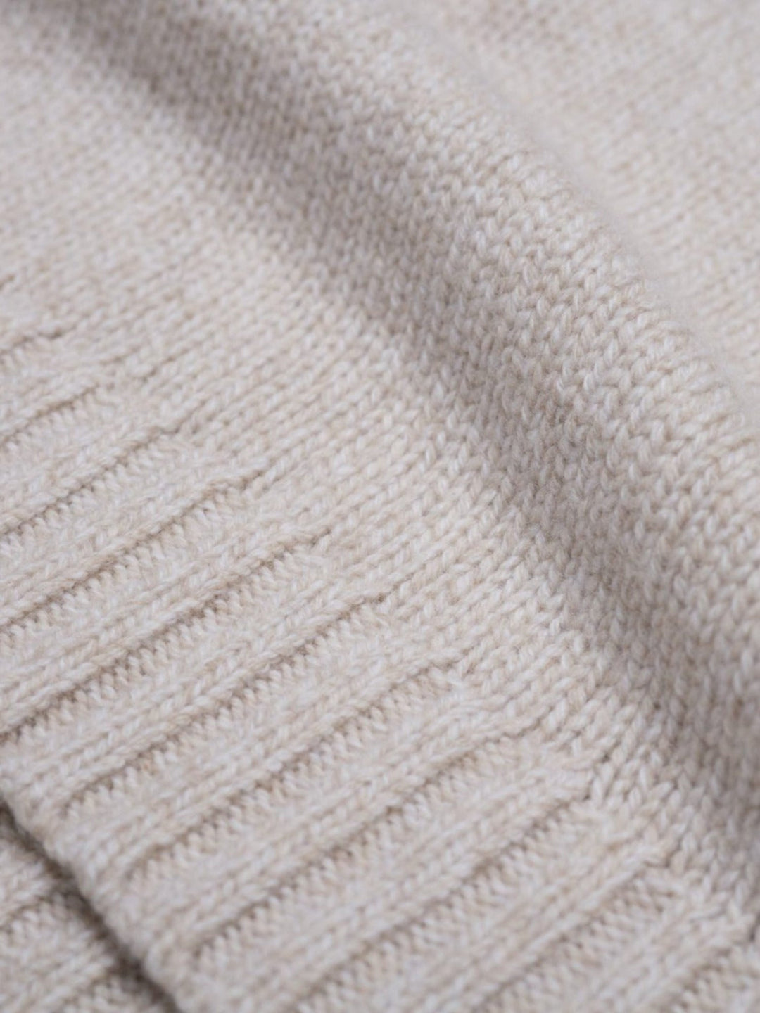 Novak – Klasický svetr z prémiové příze