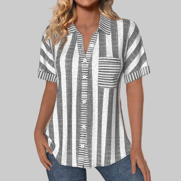 Jaroslava - Dámská pruhovaná košile s knoflíky a přední kapsou