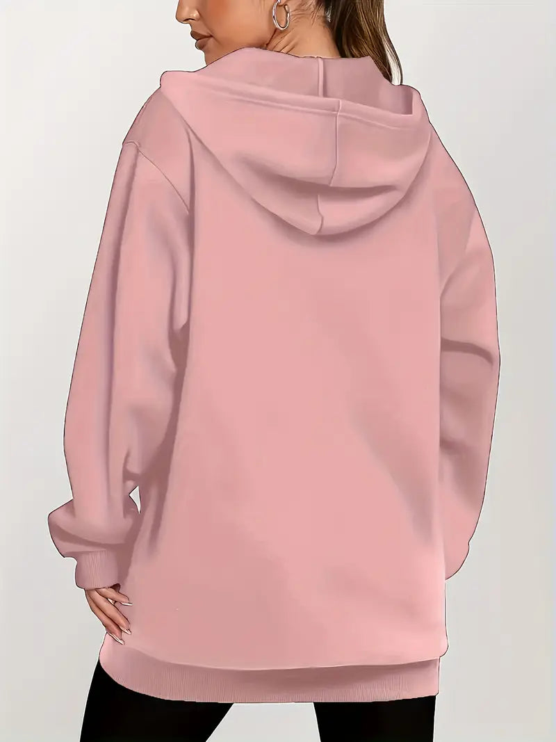 Angeleen – Bunda s kapucí, zipem a geometrickým potiskem.