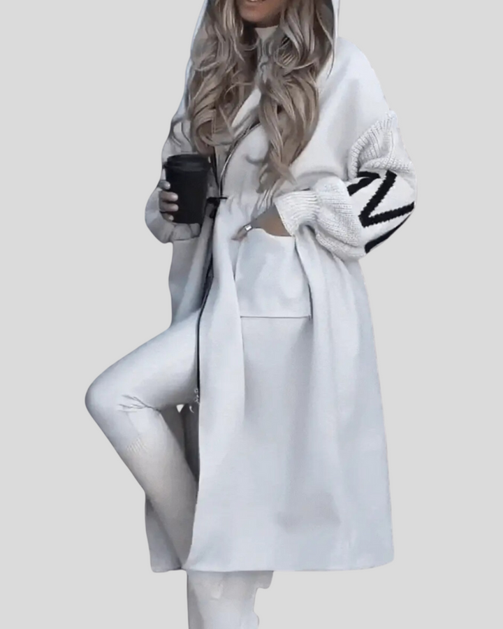 Karolína - Elegantní kabát s kapucí