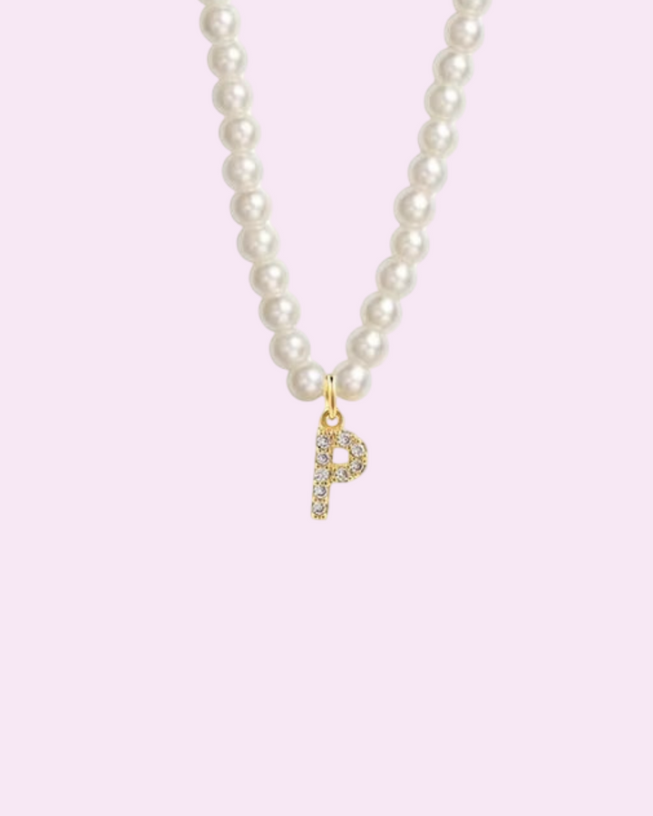 ABC - Náhrdelník s perlami a iniciálou osázenou kamínky