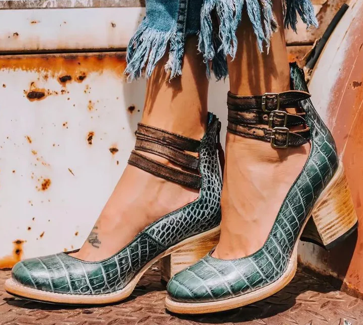 CHRISTA - Ekologické kožené boty pro všechna roční období.