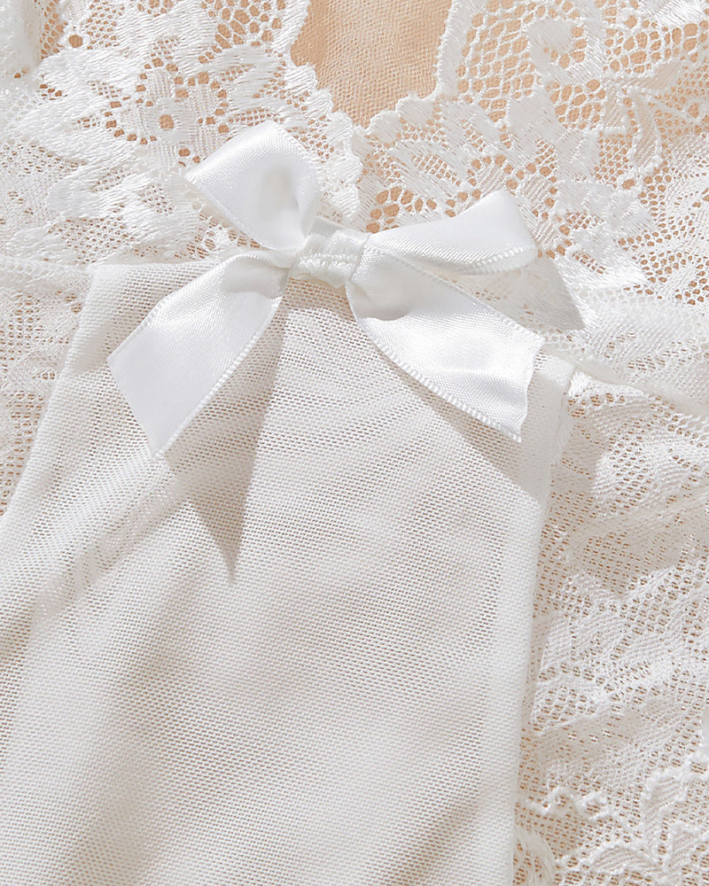 Julia™ | Sexy noční košile s krajkou a hlubokým výstřihem ve tvaru V & G-string